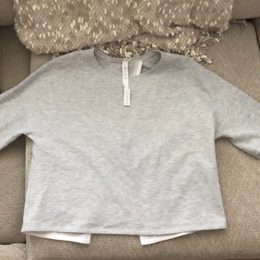 Lululemon crop top - size 8